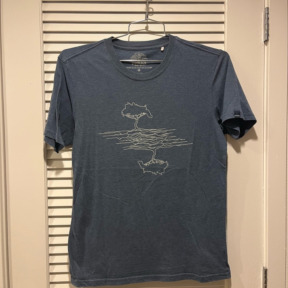 Prana Blue Short Sleeve Tee with Abstract Graphic